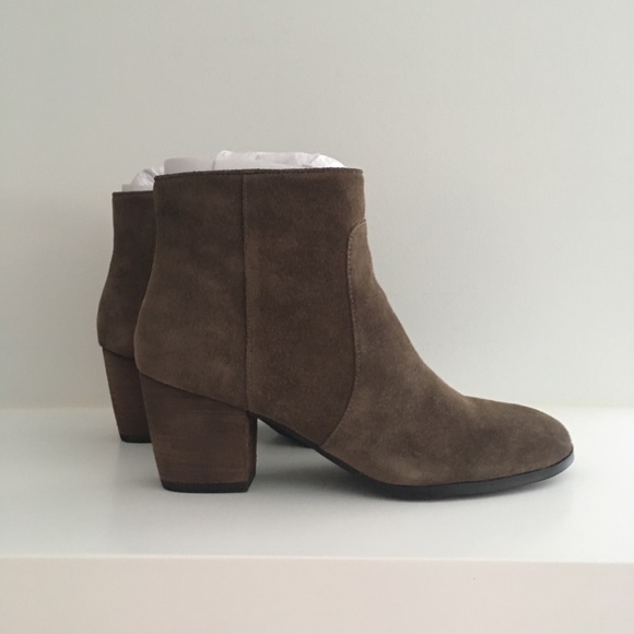 JILL 60 ANKLE BOOT IN BRONZE BROWN CALFSKIN